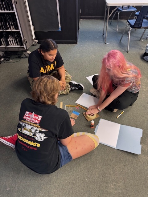 Ms. Wilson’s Theatre 1 students put their collaboration skills to the test with a tower-building competition! After being sorted into groups by personality type—lions, otters, beavers, and golden retrievers—each team worked to build the tallest and sturdiest tower using the same materials (plus one extra item of their choice). The tallest tower reached over 3 feet high!