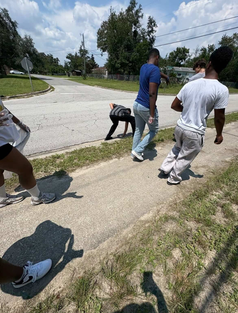 Our Ridgeview NJROTC cadets showed their commitment to service this week by taking part in their monthly Adopt-a-Road cleanup. Armed with gloves, safety vests, and plenty of Panther Pride, our cadets worked together to clear trash and debris from the roadside near campus.  This ongoing project not only keeps our community cleaner and safer, but also teaches responsibility, teamwork, and civic pride. Month after month, our cadets prove that leadership extends beyond the classroom and drill deck—it’s about taking action to improve the world around us.  Way to RISE, Panthers! 🐾