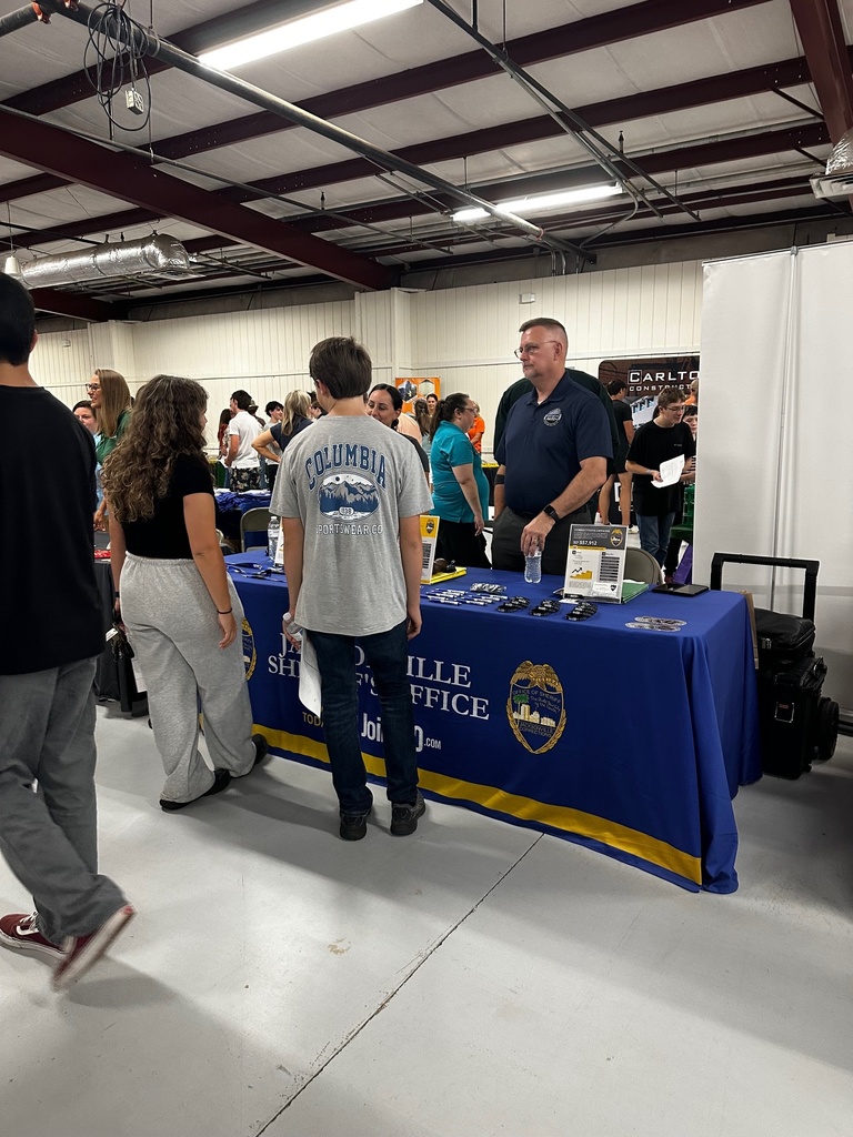 Students learning about JSO