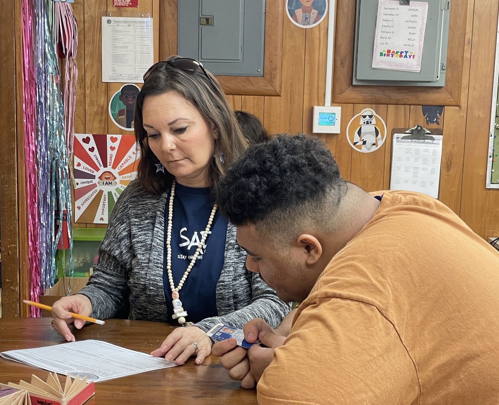 In Ms. Weaver’s class, students took part in a self-determination assessment to reflect on their own strengths and needs. This activity empowered them to set meaningful goals and practice advocating for themselves—essential skills that will carry them far beyond the classroom. 