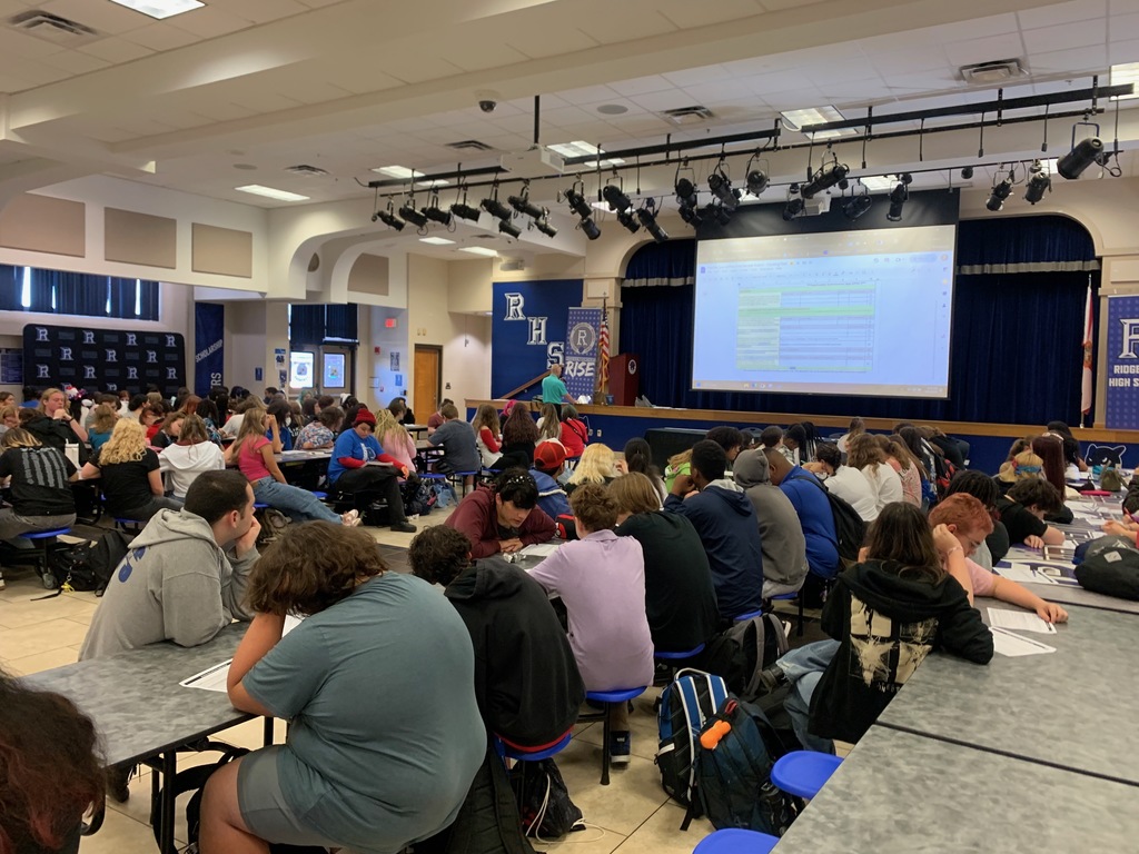Today we welcomed Mr. Gugel, Fine Arts Curriculum Specialist, for a 30-minute overview of the Florida Seal of Fine Arts. The session spotlighted how students in visual art, theatre, or music can earn this state recognition by completing three year-long courses in a single fine arts discipline by graduation. If you think you may qualify—or could before graduation—see your fine arts teacher or counselor to review your course history and next steps. Huge thanks to Mr. Gugel for equipping our Panthers with clear pathways to celebrate their artistic achievements!