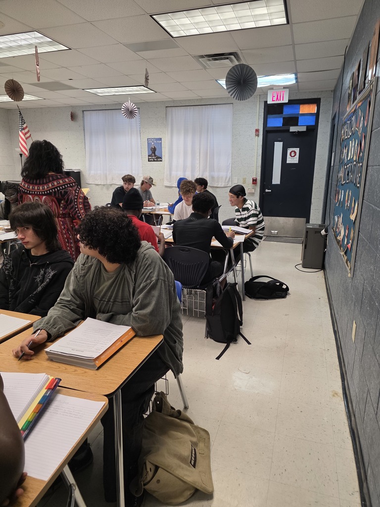 Ms. Michaels' 11th-grade ELA students dug deep into Act 1 of The Crucible! Working in pairs, they explored character motives, rhetorical strategies, and conflicts while backing up their analysis with direct textual evidence. This rigorous activity challenged students to think critically and connect their learning to bigger themes.
