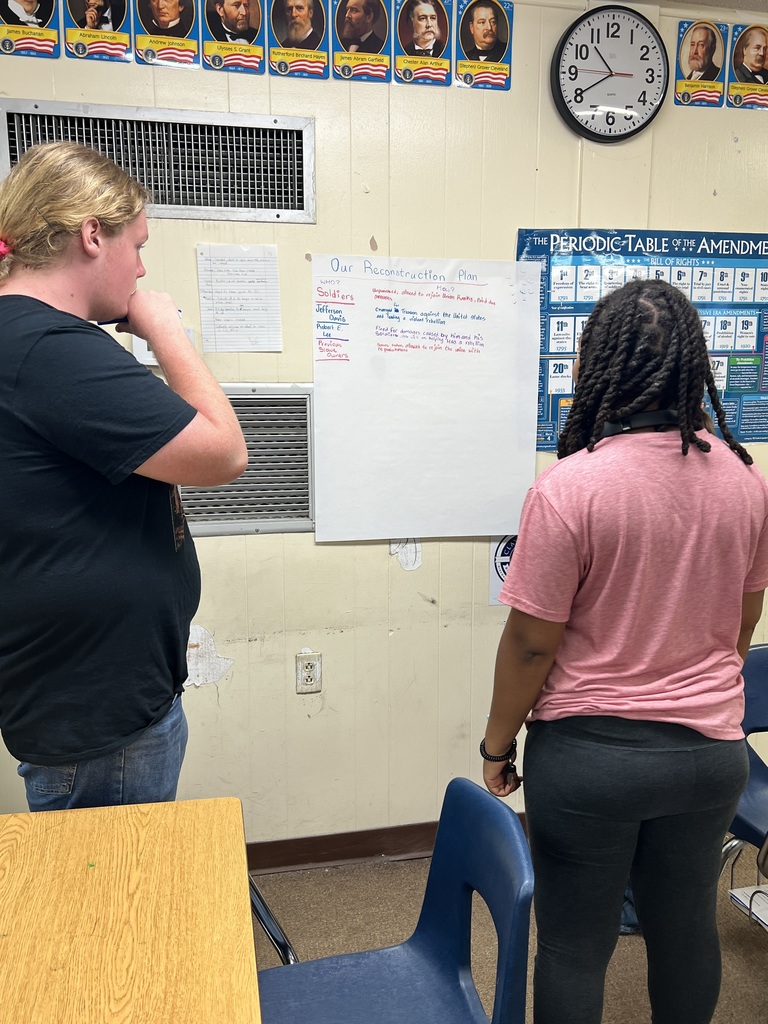 Collaboration and critical thinking were on full display in Ms. Mayfield’s AICE U.S. History class! Students worked in groups, shared ideas, and debated some of the most challenging questions of Reconstruction — how to reunify the Union, secure freedom, and shape the nation’s future. Through teamwork, discussion, and problem-solving, our Panthers are not just learning history — they’re learning to think like historians.