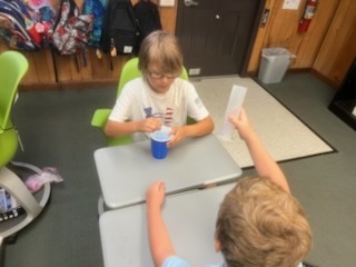 Today in science class, Mrs. Nettle’s class of future Manatee Scientists is diving into the world of liquid volume with their trusty measuring tools!