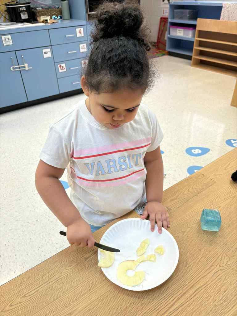 Fun Friday in Mrs. Ellsworth’s PreK Class 🤩 Volcano Apples, Homemade Applesauce, Apple Tasting, Apple Cutting, and Apple Tree Sorting to celebrate Johnny Appleseed 🍎🍏