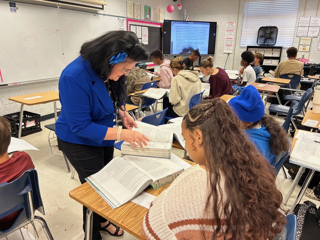 Students in Ms. Crews and Ms. DuPont’s English classes dived deep into text analysis as they evaluated the evidence and reasoning authors use to develop central ideas. Using guided notes and academic discussion stems, students read closely, collaborate with peers, and explain how textual evidence supports their understanding of meaning.