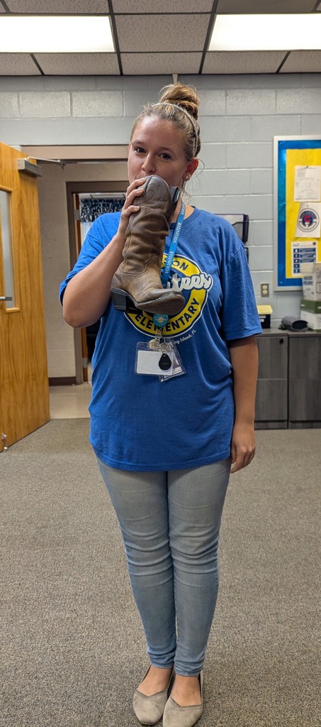 Our team’s been harboring a top-secret mission all week, but it looks like our sharp-eyed Manatees might be onto us! We've been strutting around in new styles each day for a spirit week extravaganza! 💙🥸💛