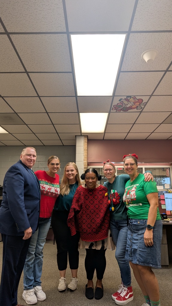 Our team’s been harboring a top-secret mission all week, but it looks like our sharp-eyed Manatees might be onto us! We've been strutting around in new styles each day for a spirit week extravaganza! 💙🥸💛