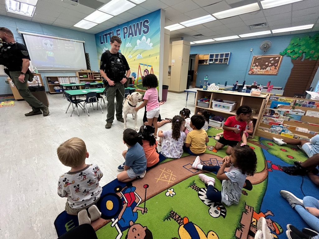 Last week, our Little Paws students celebrated Community Helper’s Week with a special visit from Deputies Lowery and Taliaferro and their amazing K-9 partners, Icarus and Dante! Our littles, along with our Level 4 Early Childhood Education students, learned all about how K-9s are trained and the crucial jobs they and their deputy handlers perform each day to keep our community safe. Thank you to our Clay County Sheriff’s Office partners for giving our students such an engaging, hands-on learning experience!