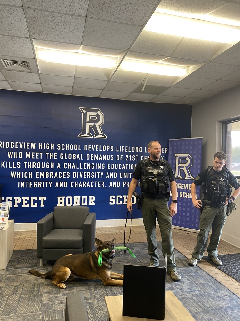 Last week, our Little Paws students celebrated Community Helper’s Week with a special visit from Deputies Lowery and Taliaferro and their amazing K-9 partners, Icarus and Dante! Our littles, along with our Level 4 Early Childhood Education students, learned all about how K-9s are trained and the crucial jobs they and their deputy handlers perform each day to keep our community safe. Thank you to our Clay County Sheriff’s Office partners for giving our students such an engaging, hands-on learning experience!