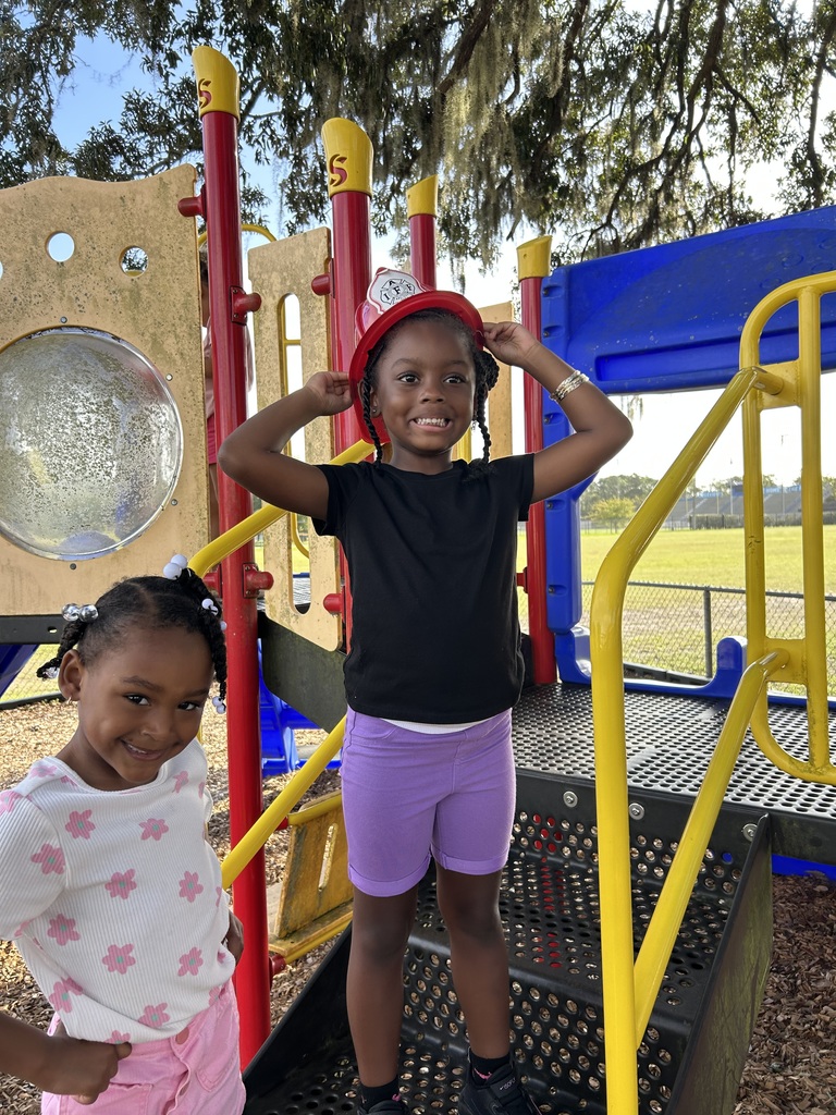 Last week, our Little Paws students enjoyed a special activity planned by the high school Early Childhood Education teachers. The littles got to pretend to be firefighters, rescuing animals and learning through play! It was the perfect combination of teamwork, imagination, and beautiful weather — and the smiles said it all!