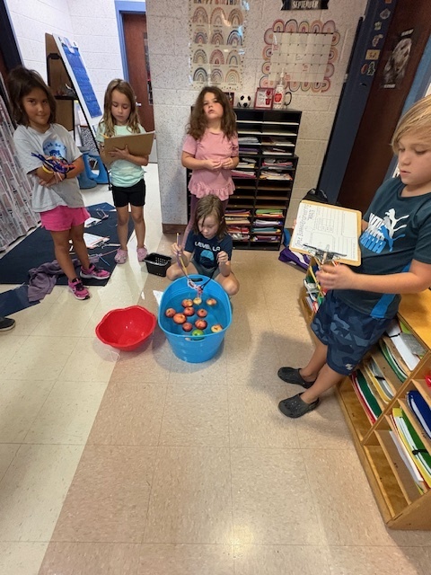 🍎🍁Fall Fun🍁🍎 What is the best way to celebrate fall? Bobbing for apples, engineering style in Mrs. VandeWater's room