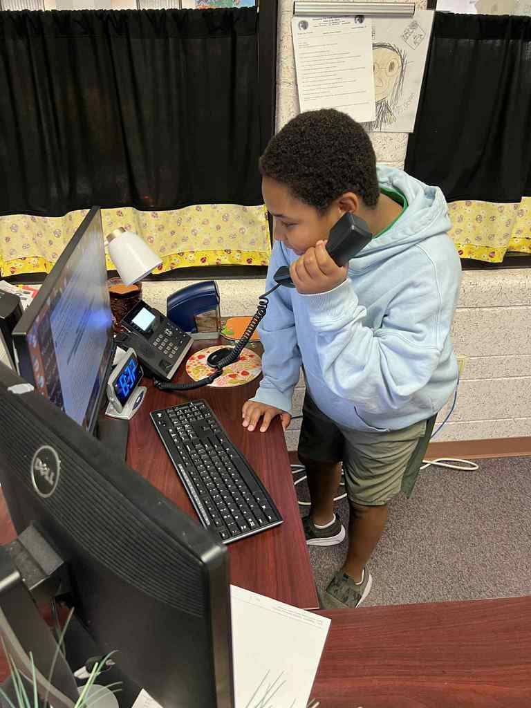 🧡Anchors 4 Life Fun🧡 We had some guests announcers this week to remind us about Unity Week with positive messages! Thanks for your help! 😉