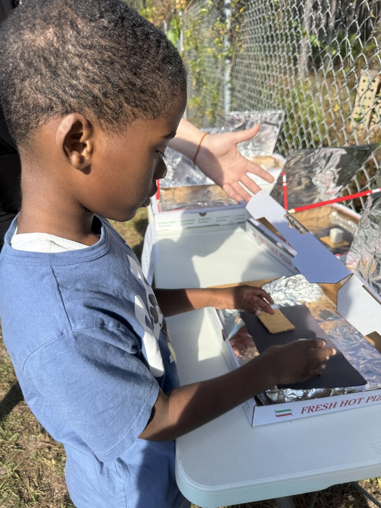Voyager scholars see solar ovens in action!!