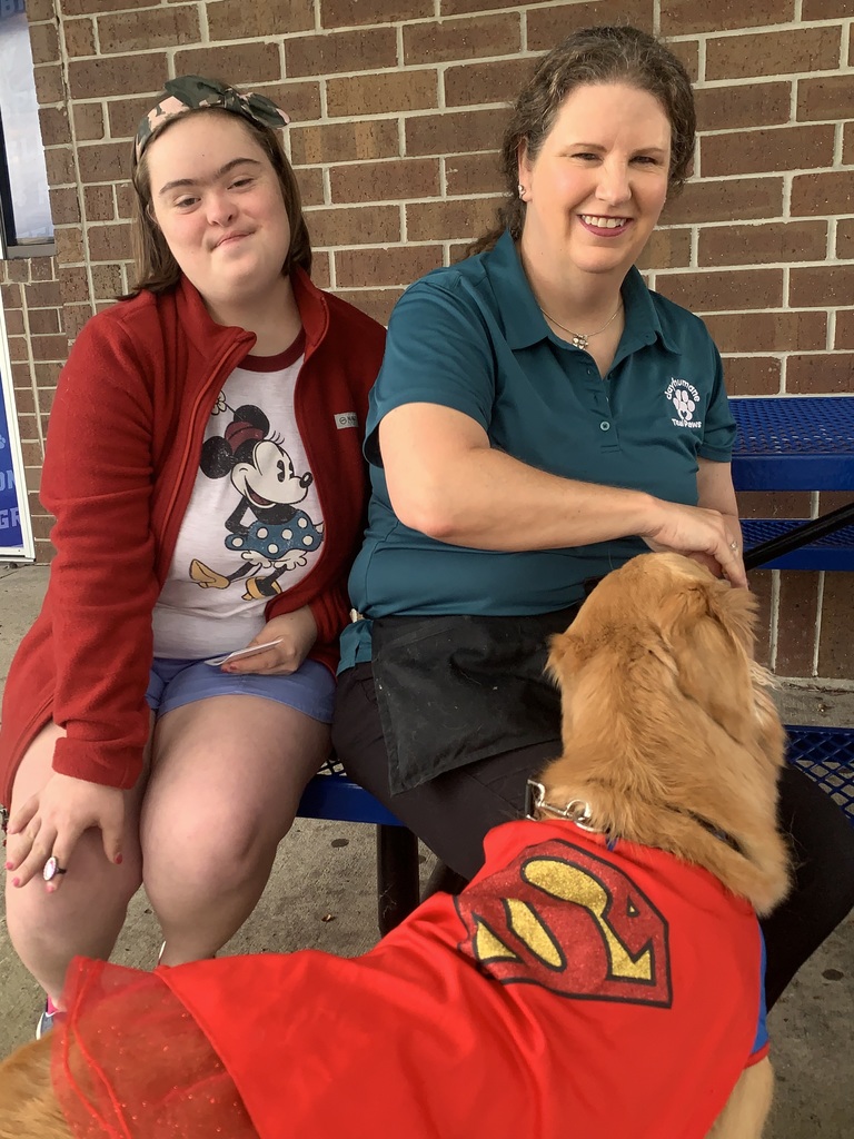 We had our furry friends back on campus this week — and they came dressed in their best Halloween costumes! From wagging tails to playful paws, our therapy dogs brought smiles, comfort, and plenty of love to our students. We’re so thankful for this partnership and the joy these pups bring each time they visit!