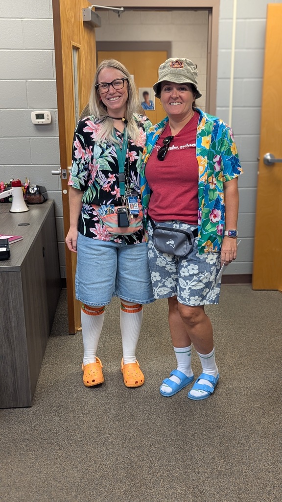 Tacky Tourist Day!