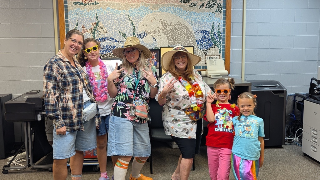 Tacky Tourist Day!