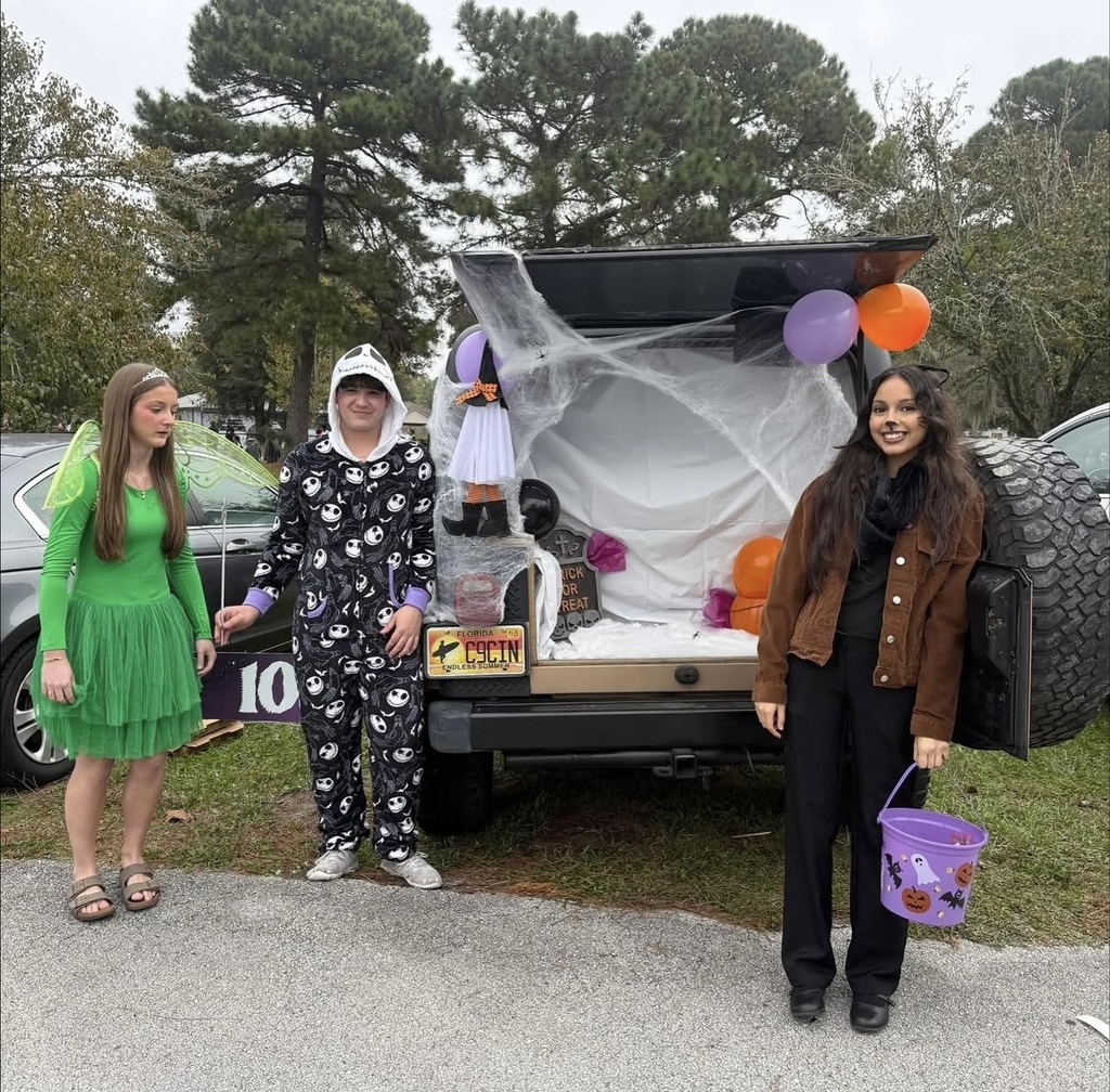 Our amazing Ridgeview students showed up in full force to support Ridgeview Elementary’s “Math Isn’t Scary” Trunk or Treat event! 🧮🍭  Students from various clubs and athletic teams hosted creative trunks filled with treats and Panther spirit, while members of FFEA took it a step further by designing interactive math and literacy games for the elementary students to enjoy. 🎲📚  It was a night full of learning, laughter, and leadership as our Panthers spread joy and showed what it means to give back to our community.