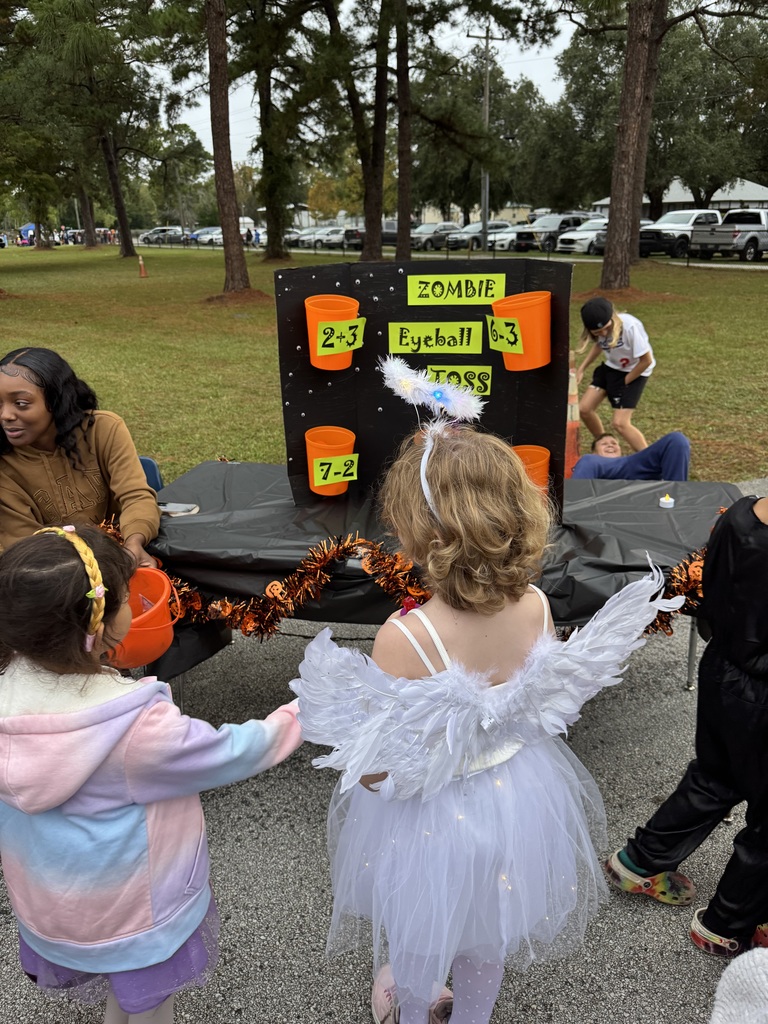 Our amazing Ridgeview students showed up in full force to support Ridgeview Elementary’s “Math Isn’t Scary” Trunk or Treat event! 🧮🍭  Students from various clubs and athletic teams hosted creative trunks filled with treats and Panther spirit, while members of FFEA took it a step further by designing interactive math and literacy games for the elementary students to enjoy. 🎲📚  It was a night full of learning, laughter, and leadership as our Panthers spread joy and showed what it means to give back to our community.