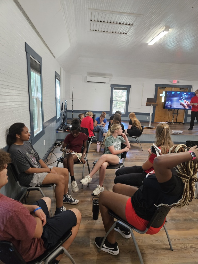 FCCLA members took charge at the Florida Fall Leadership Conference this October! Held in Melrose, the event saw members develop their leadership potential in specialized workshops led by the State Executive Council and put their teamwork skills to the test during an exciting field day.