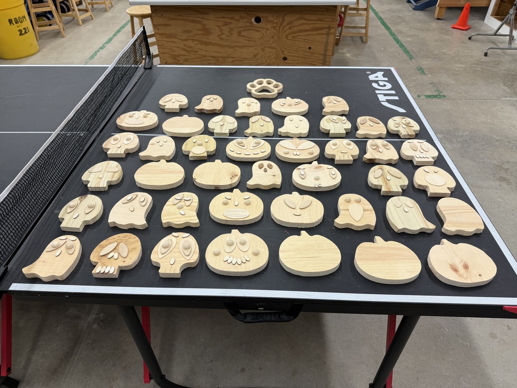 Mr. Bruchak’s Carpentry students have been hard at work in the shop, putting their skills to practice through creative, collaborative projects! From designing and cutting seasonal wooden crafts to constructing large-scale builds like benches, our Panthers are learning precision, teamwork, and craftsmanship every step of the way. These projects not only showcase their technical skills but also highlight the pride they take in their work.