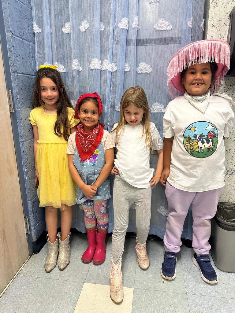 farm day dress up pic