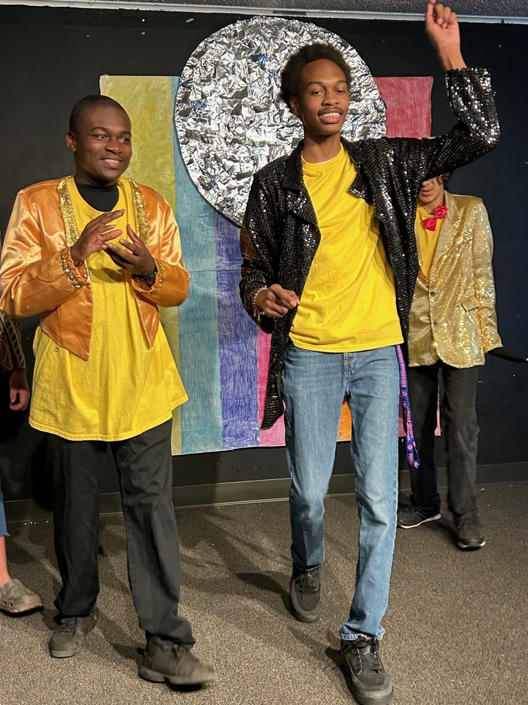 Ms. McDade’s General Theatre students wowed their classmates, teachers, and special guests, Ms. Murphy and Ms. Stoltzfus, with their first official class performance of the year — Lip Syncs! From dramatic flair to comedic timing, students brought creativity, confidence, and big personalities to the stage. It was a fun and engaging showcase of teamwork, expression, and Panther Pride! 