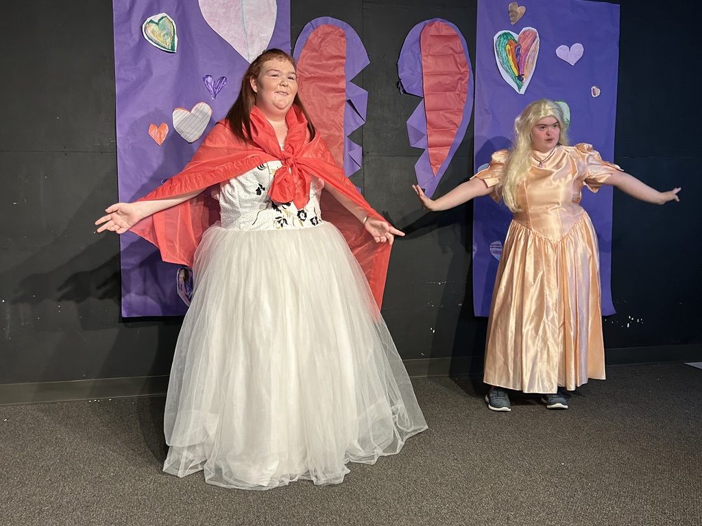 Ms. McDade’s General Theatre students wowed their classmates, teachers, and special guests, Ms. Murphy and Ms. Stoltzfus, with their first official class performance of the year — Lip Syncs! From dramatic flair to comedic timing, students brought creativity, confidence, and big personalities to the stage. It was a fun and engaging showcase of teamwork, expression, and Panther Pride! 