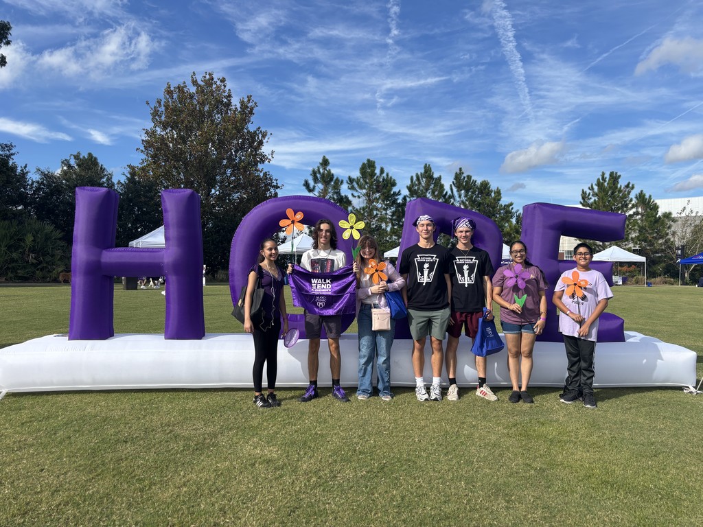 On Sunday, members of HOSA and FBLA proudly represented Ridgeview High School at the Walk to End Alzheimer’s. Our students joined the community in raising awareness and showing support for those affected by Alzheimer’s disease.  We’re so proud of their compassion, leadership, and commitment to making a difference beyond the classroom!
