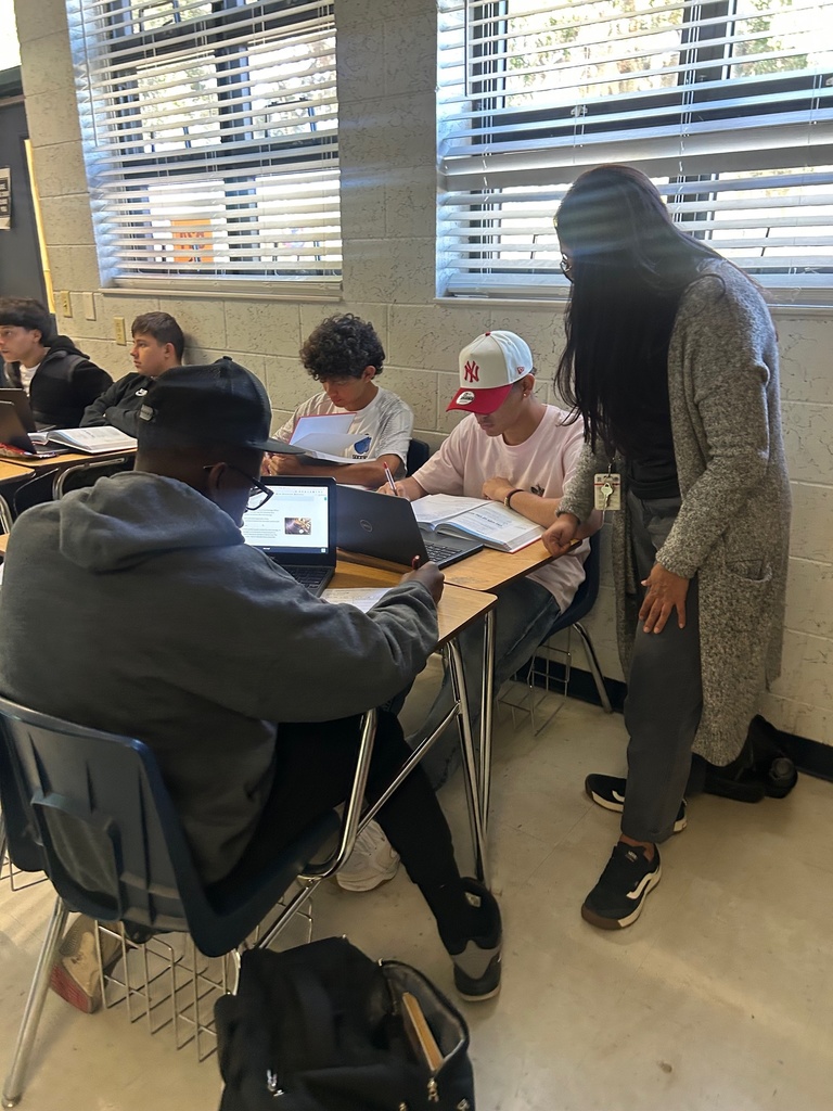 Ms. Kerr’s ELD English students strengthened their understanding of how an author’s story structure and writing choices develop meaning as they revisited The Gift of the Magi and practiced identifying key plot elements to uncover theme. Students analyzed exposition, rising action, climax, and resolution using both a digital Pear Deck activity and a hands-on sorting task, then applied their learning to explain how important events contribute to a story’s big idea. With guidance from Ms. Kerr and ELL assistant Ms. Tinoco, students practiced oral language skills, built academic vocabulary, and deepened their comprehension by comparing responses and discussing their thinking—great work that builds confidence and strengthens essential reading skills.