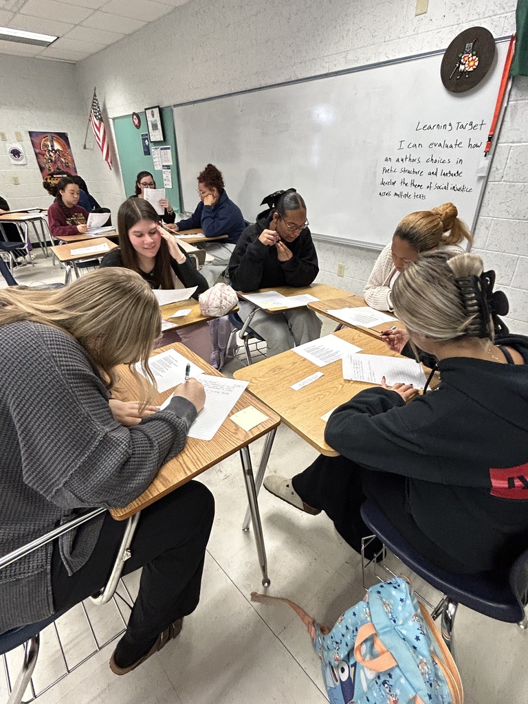 Mr. Ray’s 10th-grade ELA students strengthened their poetry analysis skills today through a FAST-aligned lesson focused on understanding how an author’s writing choices and genre-specific techniques develop meaning. Students practiced close reading, examined connotative and denotative meanings, analyzed diction and tone, and supported their interpretations with textual evidence.