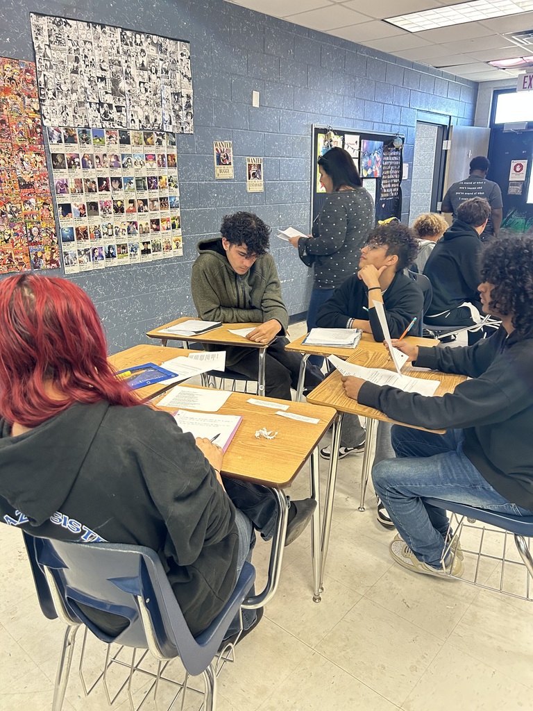 Mr. Ray’s 10th-grade ELA students strengthened their poetry analysis skills today through a FAST-aligned lesson focused on understanding how an author’s writing choices and genre-specific techniques develop meaning. Students practiced close reading, examined connotative and denotative meanings, analyzed diction and tone, and supported their interpretations with textual evidence.