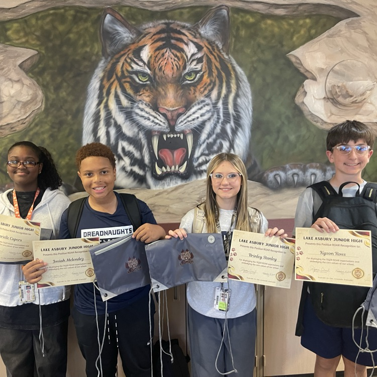 LAJ ROAR students of the week! 