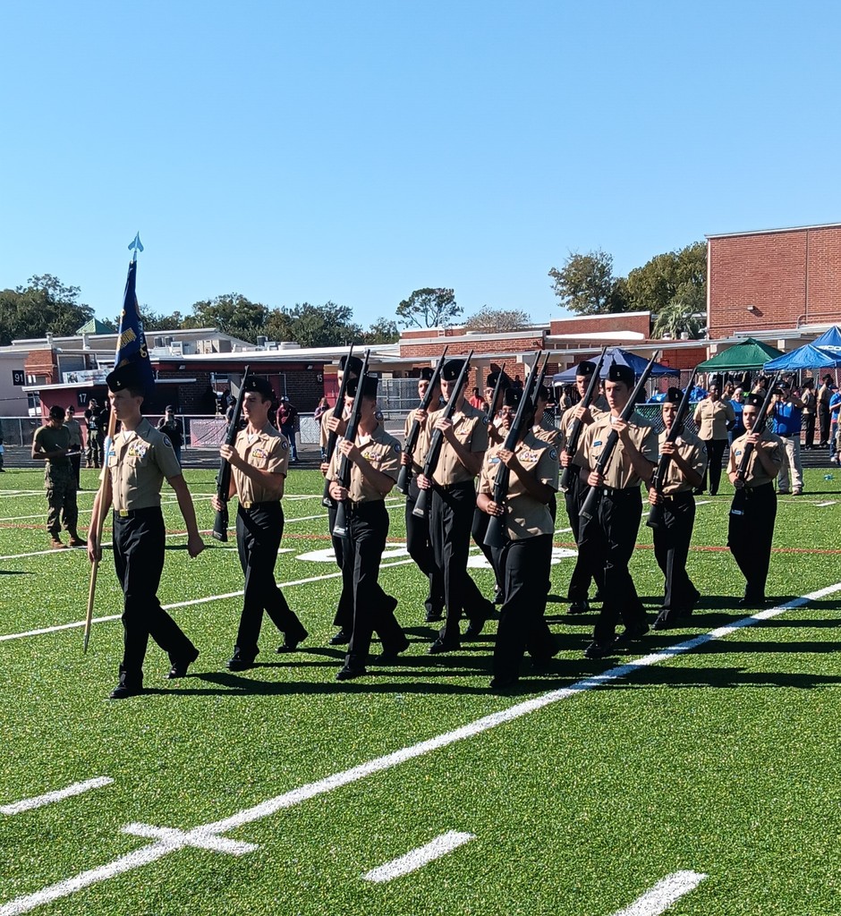Our Ridgeview NJROTC cadets represented Panther Pride with excellence at Saturday’s Drill Meet hosted by Terry Parker High School! From precision marching to teamwork and discipline, our cadets demonstrated outstanding effort and professionalism throughout each event. Their dedication and pride in representing Ridgeview were truly on display! We’re so proud of their commitment, leadership, and the countless hours they’ve put into preparation. Bravo Zulu, Panthers!