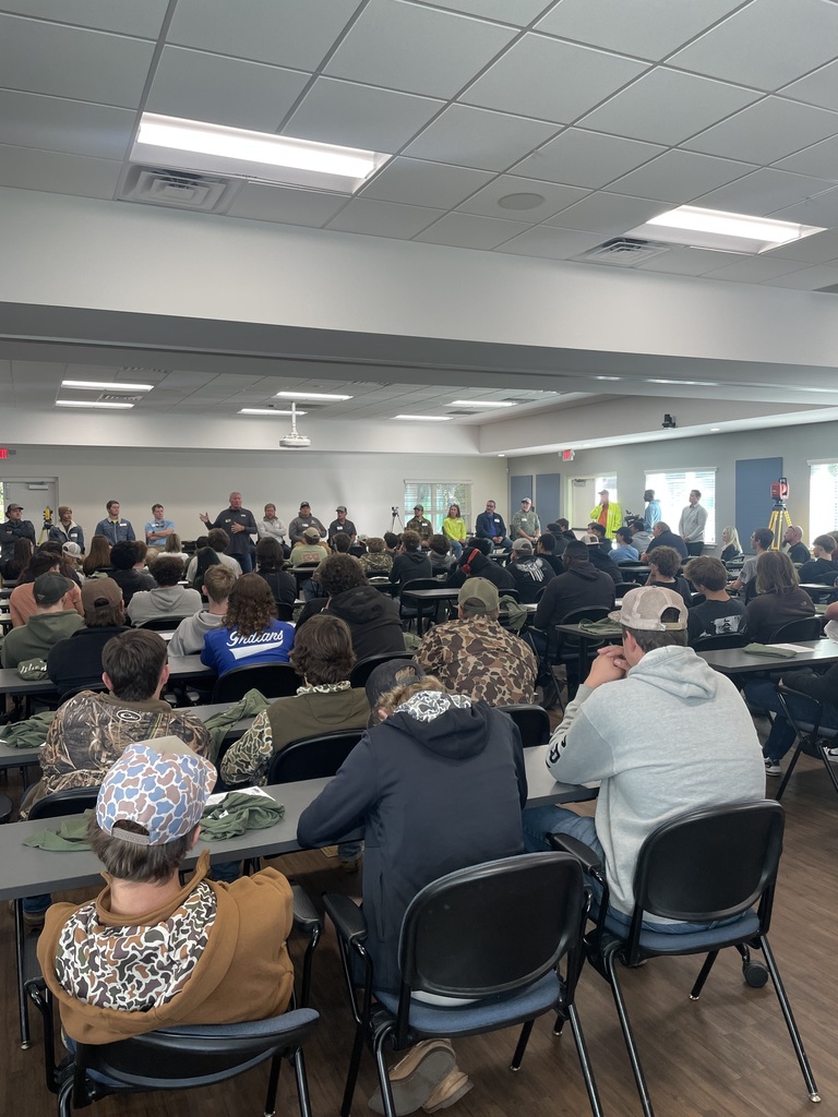 Several of our Panthers had the incredible opportunity to attend the NEFBA Apprenticeship Fall Expo 2025. Students explored hands-on demonstrations, connected with industry professionals, and learned about high-demand career pathways in construction, carpentry, electrical, HVAC, plumbing, and more. This experience opened doors to real-world career options and allowed our students to see the many opportunities available through apprenticeship programs.