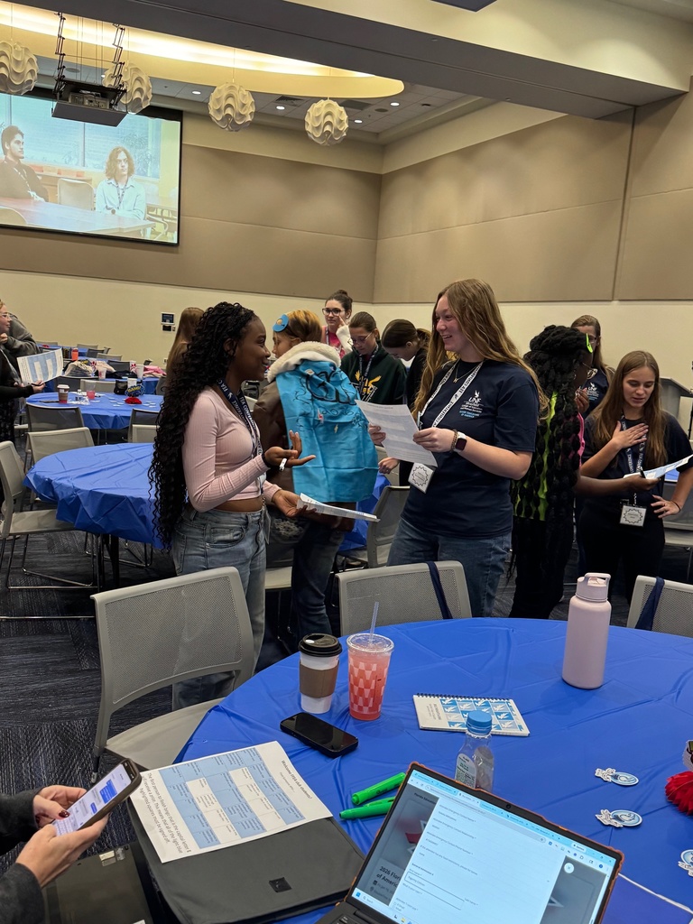 FFEA students attended the Regional FEA Conference at UNF, where they took part in a series of dynamic educational sessions and an engaging panel discussion with district leaders from Clay, Duval, Nassau, and St. Johns counties. It was an inspiring day of learning, leadership, and exploration into the world of education. We're proud of our future educators.