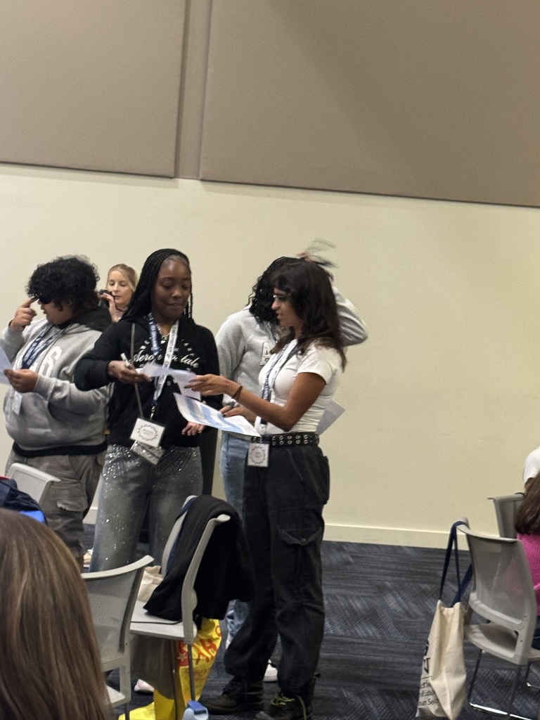 FFEA students attended the Regional FEA Conference at UNF, where they took part in a series of dynamic educational sessions and an engaging panel discussion with district leaders from Clay, Duval, Nassau, and St. Johns counties. It was an inspiring day of learning, leadership, and exploration into the world of education. We're proud of our future educators.