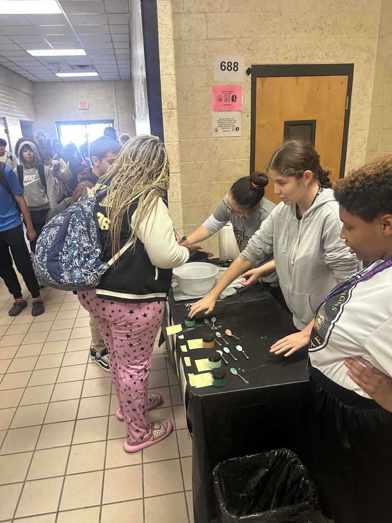Mr. King’s transition students have spent the past few days creating handmade sugar scrub exfoliators and are excited to share their hard work with our school community! Staff and students stopped by during class changes to try the samples, learn about the process, and cheer on these talented students.  We are so proud of their creativity, effort, and hands-on learning—thank you to everyone who took a moment to stop by and support them!