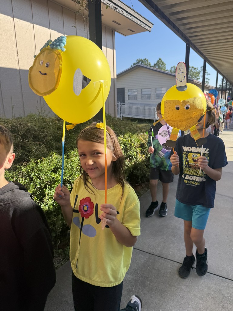 balloons over broadway