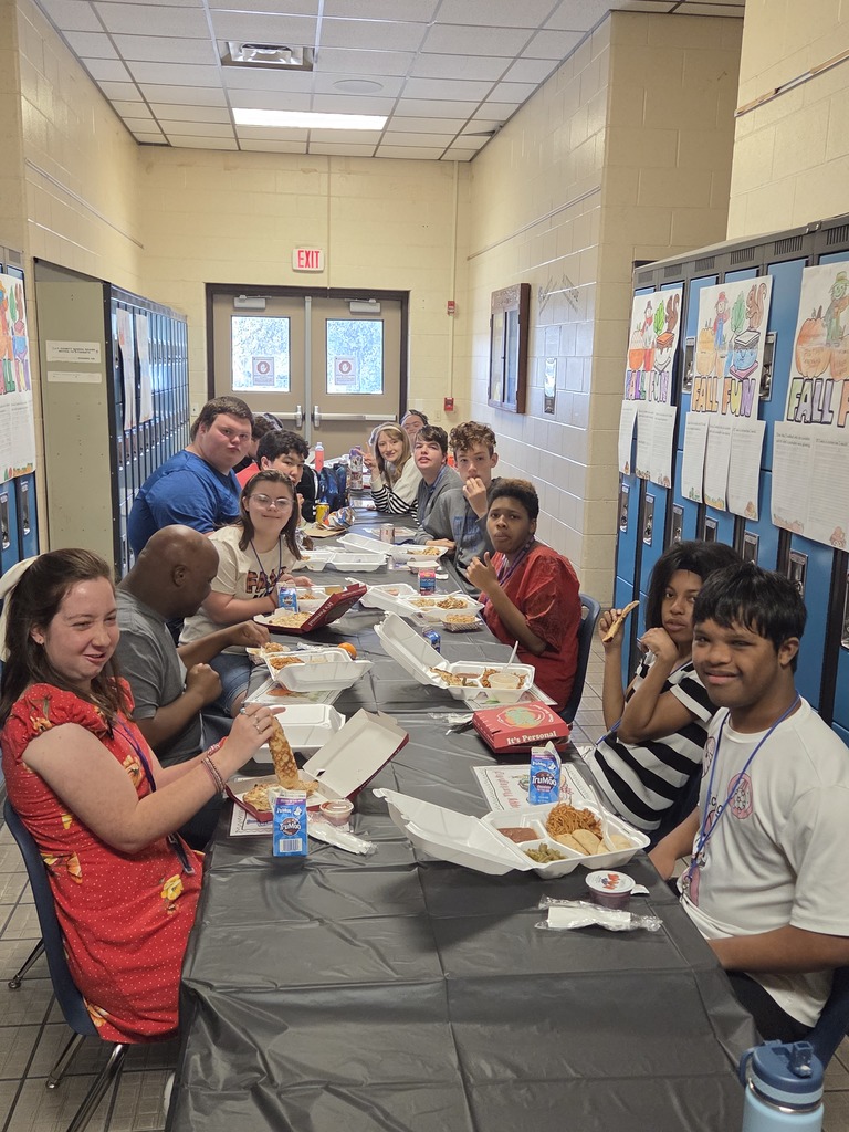 What a joyful celebration on Friday! The Building 6 team gathered to give thanks for all the goodness within their school family. They enjoyed a delicious meal together and were surprised with the ultimate dessert sampler—cookies, pumpkin pie, apple pie, and blueberry cake. Talk about sweet happiness… oh my!