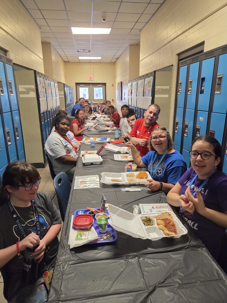 What a joyful celebration on Friday! The Building 6 team gathered to give thanks for all the goodness within their school family. They enjoyed a delicious meal together and were surprised with the ultimate dessert sampler—cookies, pumpkin pie, apple pie, and blueberry cake. Talk about sweet happiness… oh my!