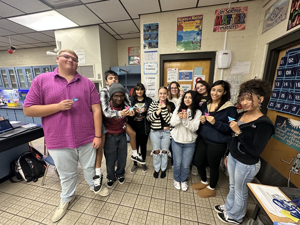 Thank you so much to Ridgeview Elementary for making us the sweetest Thanksgiving cards! 🍁💛 Your kindness and creativity made our day — we appreciate you more than you know!