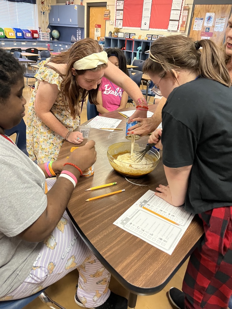 Ms. O’Neal’s Unique Skills class had an awesome week leading up to Thanksgiving! 🥧✨  Students prepared for Pie Day by researching a pumpkin pie recipe and using their math skills to scale it to make four pies. They ordered their ingredients online from Walmart and used a checklist to ensure they had everything they needed.  From measuring to mixing to baking, they followed each step—and absolutely loved the experience!