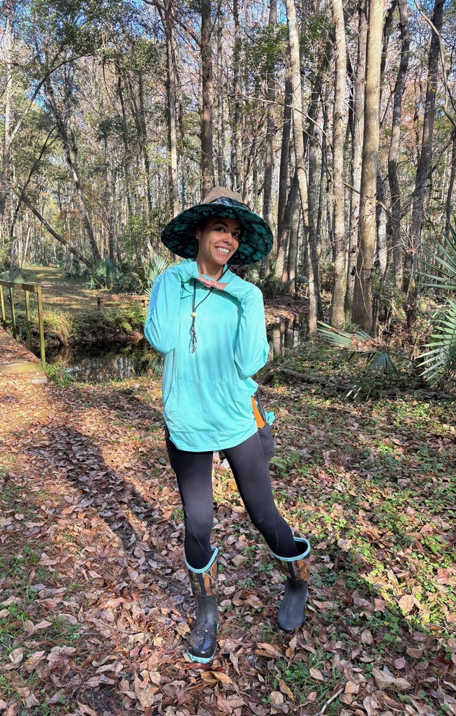 This past Saturday, our Earth Club students rolled up their sleeves and spent the morning caring for Crosby Sanctuary. They picked up garbage from the swamp, cleared and trimmed vegetation along the trails, and weeded the native plant garden — all to help preserve this beautiful local ecosystem. We are so proud of their hard work and commitment to protecting our environment!