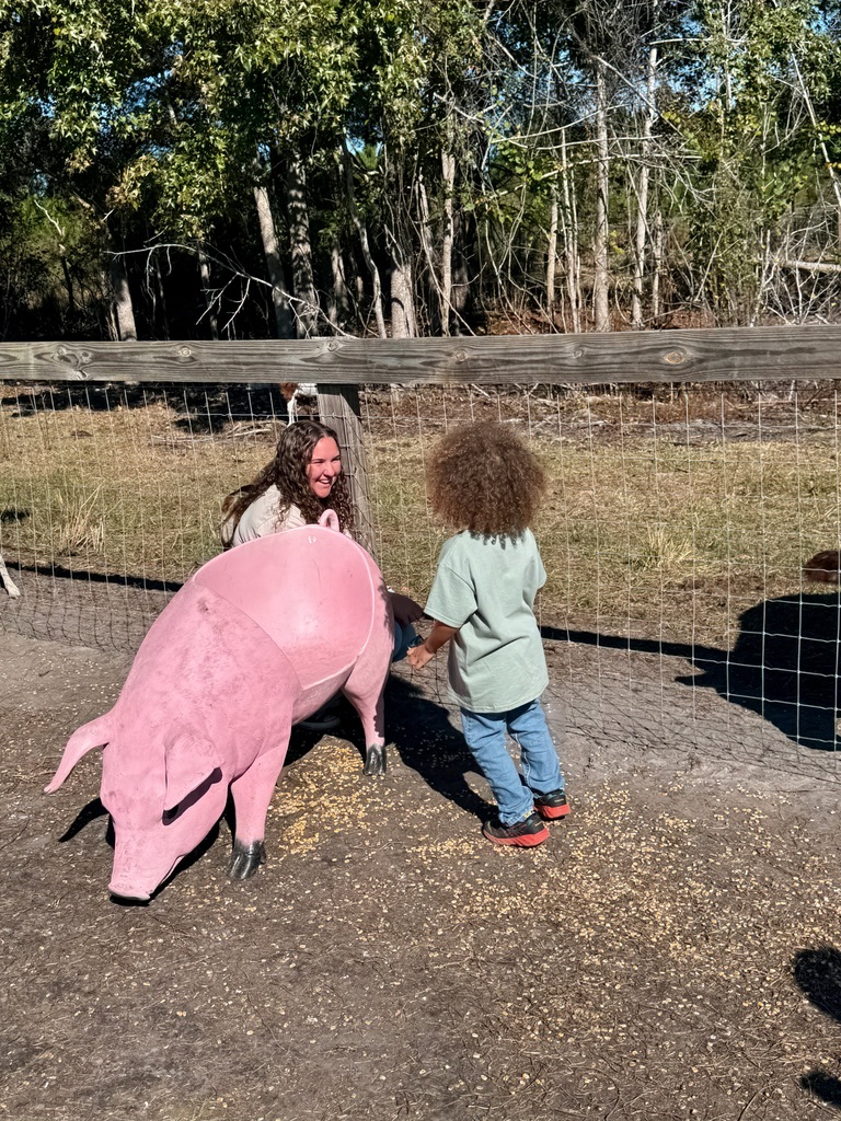 In November, our Little Paws enjoyed a fun-filled field trip to Amazing Grace Family Farms! From exploring the cornfield and interacting with farm animals to jumping, playing, and discovering new textures, our youngest Panthers had an unforgettable day of hands-on learning and fall adventures. We love seeing their smiles, curiosity, and joy as they experience the world beyond the classroom!