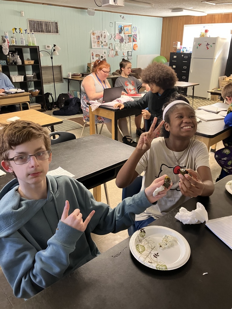 In Ms. Yancey’s World History class, Ms. Brown led students in the hands-on production of stuffed grape leaves as part of their study of Mediterranean regions, including the Fertile Crescent in Mesopotamia and Egypt. Students explored culture, geography, and history through food. At first, they treated the grape leaves like green eggs and ham, convinced they wouldn’t like them, but after the first bite, everyone was cheering, and many went back for seconds and thirds.