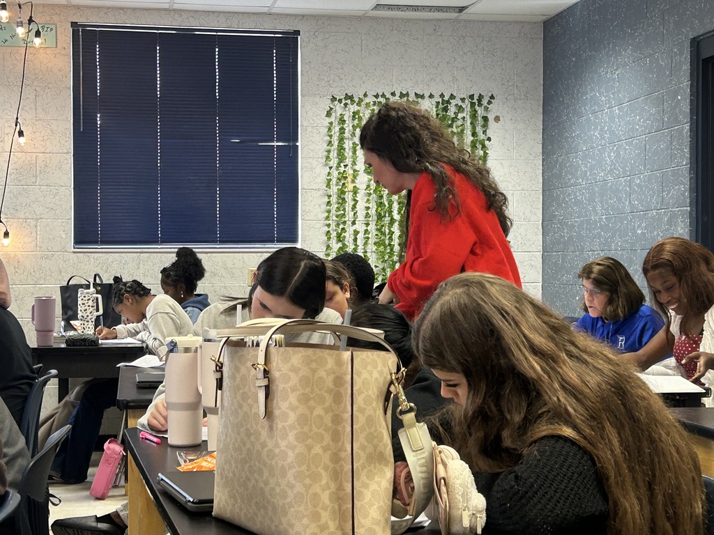 Our AICE General Paper students sharpened their discursive writing skills by analyzing a high-scoring released exam paragraph and breaking down what makes an effective body paragraph. Through guided modeling, collaborative annotation, and structured discussion, students identified transitions, context, concrete evidence, and how to connect evidence back to the prompt clearly. Students then applied these skills directly to their own writing using previously developed prompts as they continue preparing for success on the AICE exam.