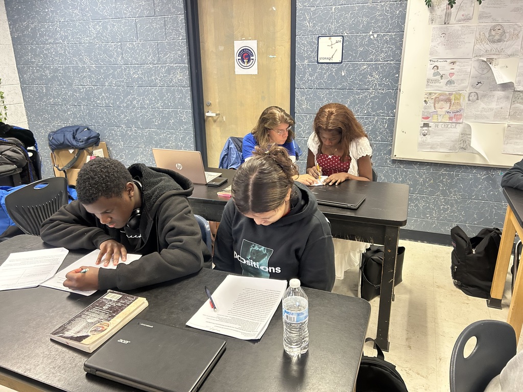 Our AICE General Paper students sharpened their discursive writing skills by analyzing a high-scoring released exam paragraph and breaking down what makes an effective body paragraph. Through guided modeling, collaborative annotation, and structured discussion, students identified transitions, context, concrete evidence, and how to connect evidence back to the prompt clearly. Students then applied these skills directly to their own writing using previously developed prompts as they continue preparing for success on the AICE exam.