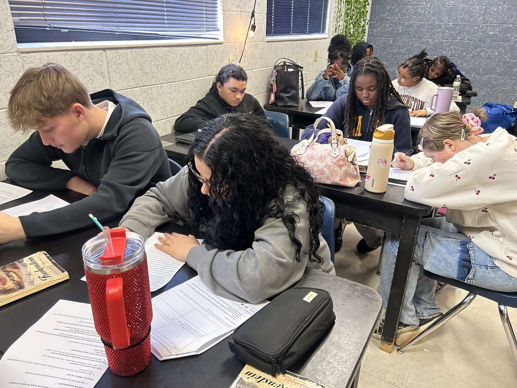 Our AICE General Paper students sharpened their discursive writing skills by analyzing a high-scoring released exam paragraph and breaking down what makes an effective body paragraph. Through guided modeling, collaborative annotation, and structured discussion, students identified transitions, context, concrete evidence, and how to connect evidence back to the prompt clearly. Students then applied these skills directly to their own writing using previously developed prompts as they continue preparing for success on the AICE exam.