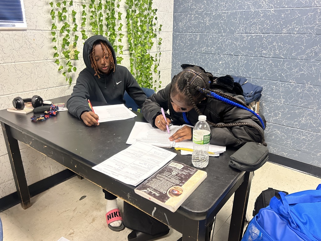 Our AICE General Paper students sharpened their discursive writing skills by analyzing a high-scoring released exam paragraph and breaking down what makes an effective body paragraph. Through guided modeling, collaborative annotation, and structured discussion, students identified transitions, context, concrete evidence, and how to connect evidence back to the prompt clearly. Students then applied these skills directly to their own writing using previously developed prompts as they continue preparing for success on the AICE exam.